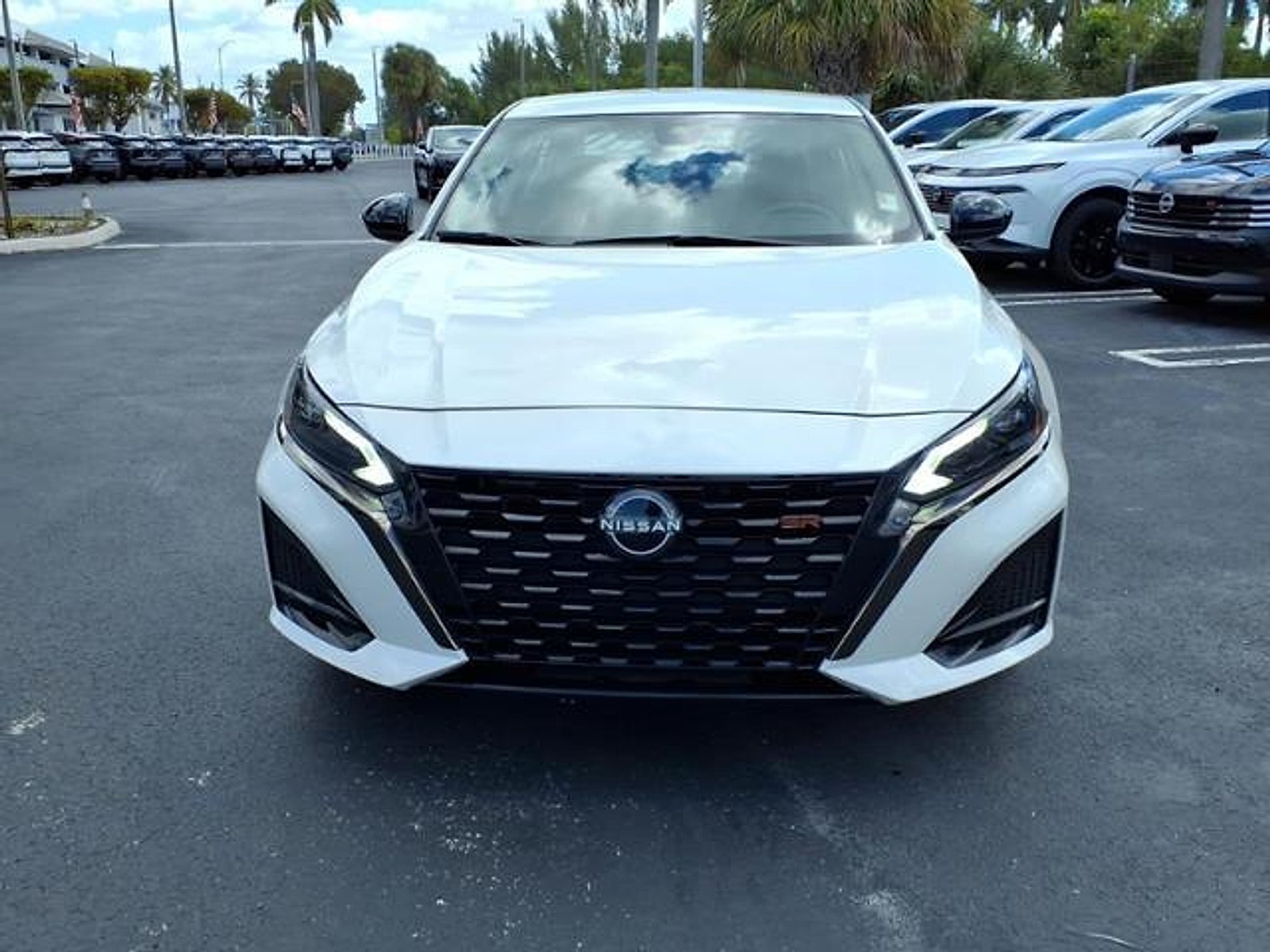 2023 Nissan Altima SR FWD