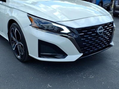 2023 Nissan Altima SR FWD