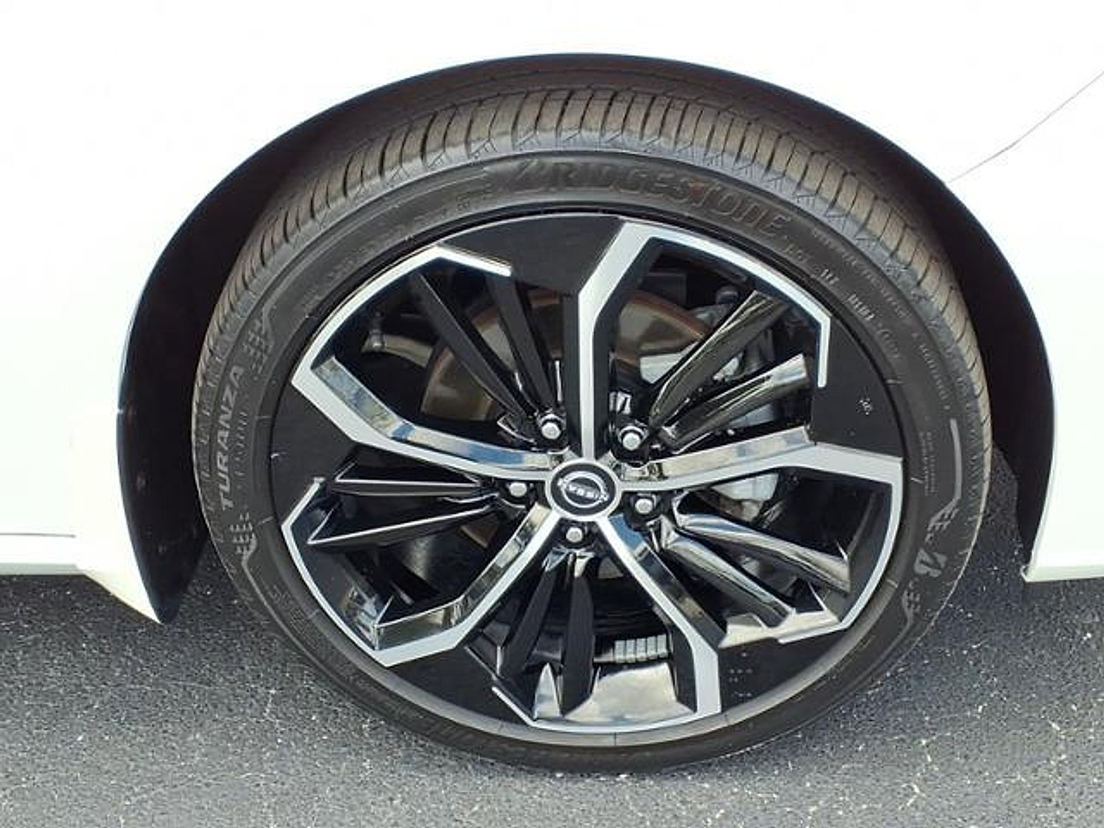 2023 Nissan Altima SR FWD