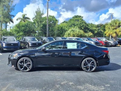 2025 Nissan Altima SR