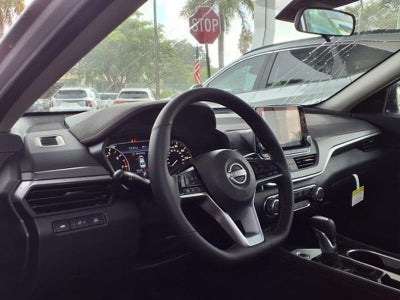 2025 Nissan Altima SR