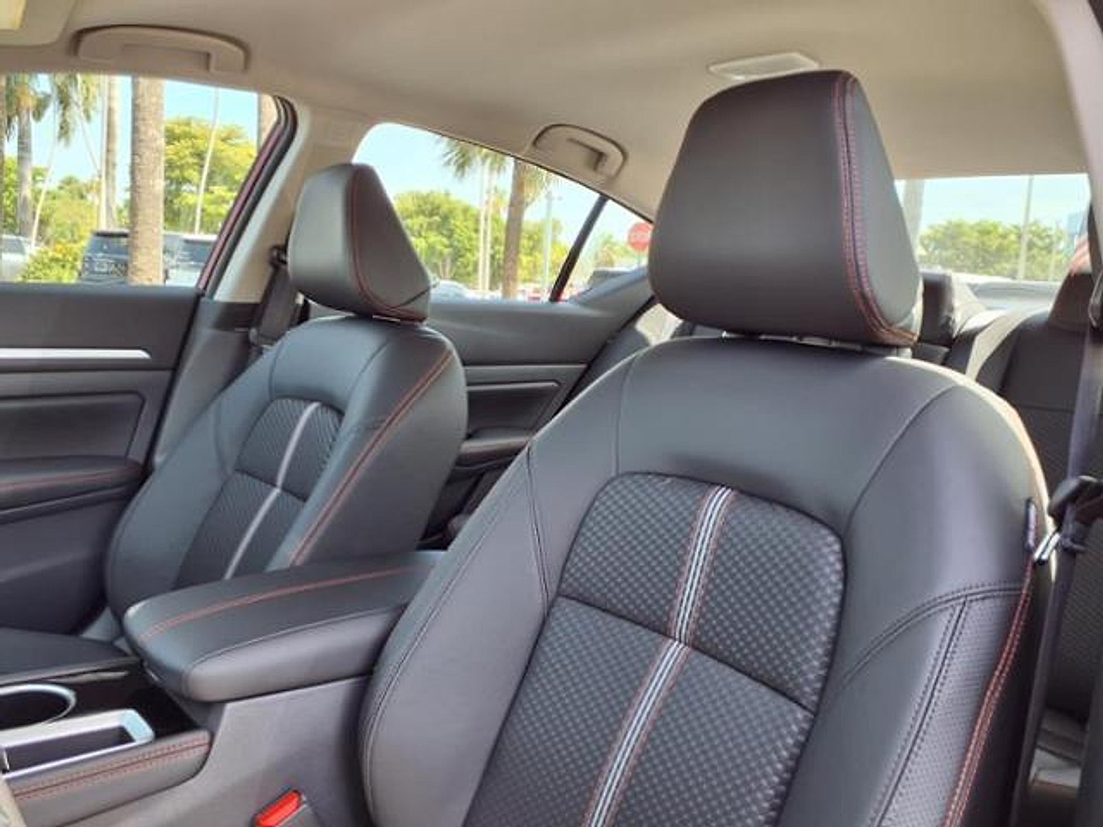 2025 Nissan Altima SR