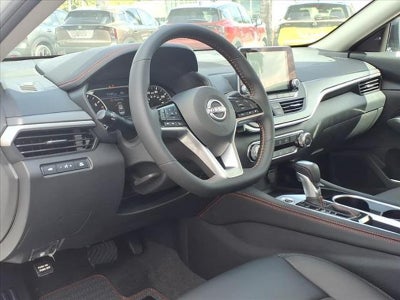 2025 Nissan Altima SR