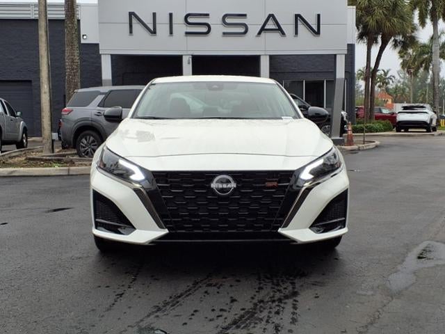 2025 Nissan Altima SR