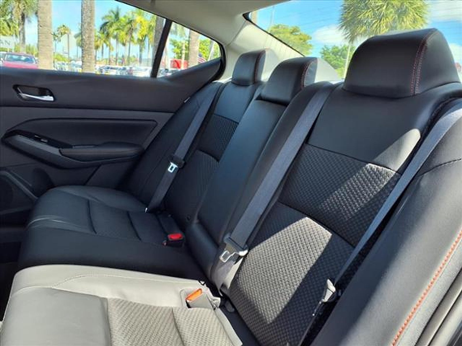 2025 Nissan Altima SR