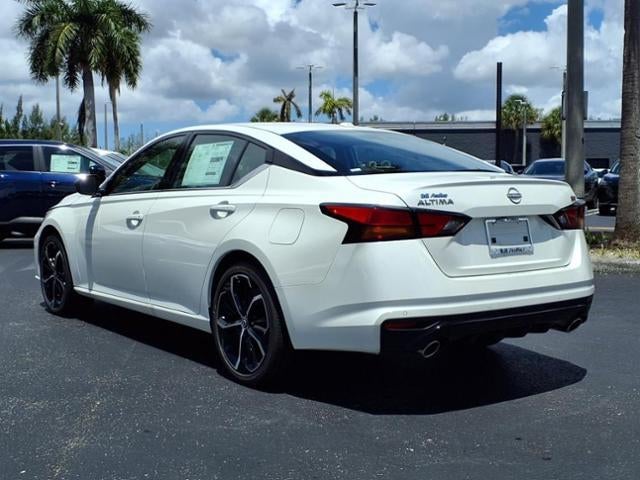 2025 Nissan Altima SR