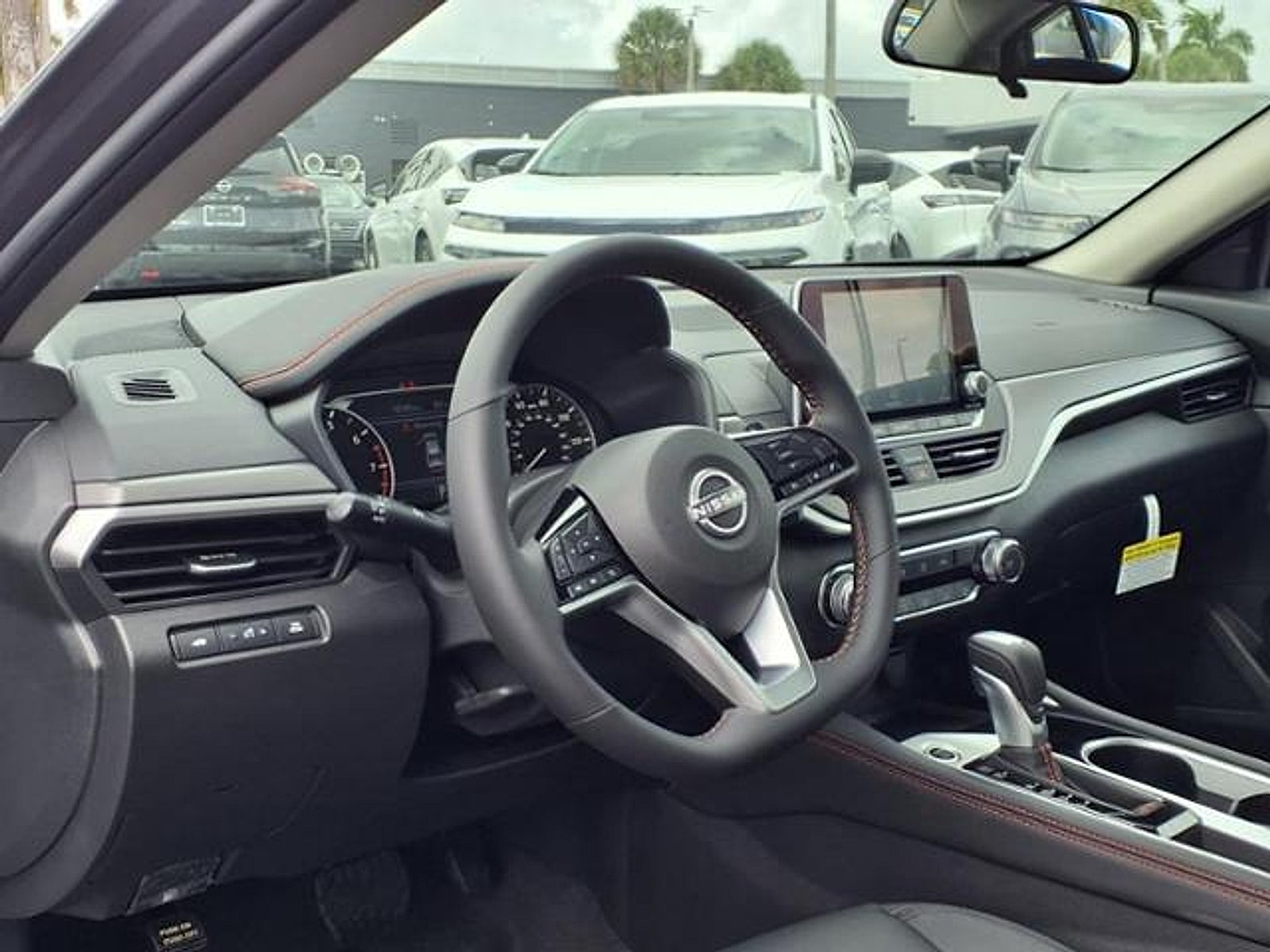 2025 Nissan Altima SR