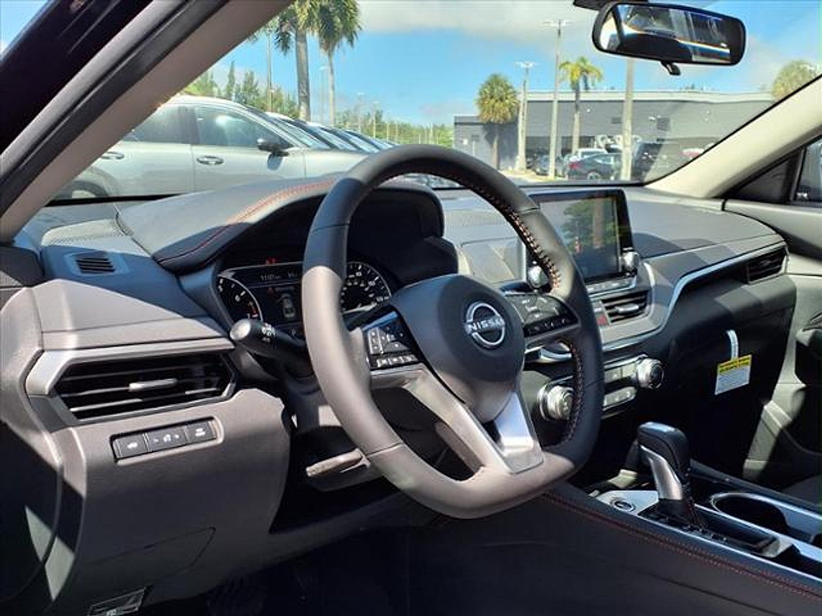 2025 Nissan Altima SR