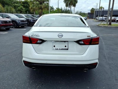 2025 Nissan Altima SR