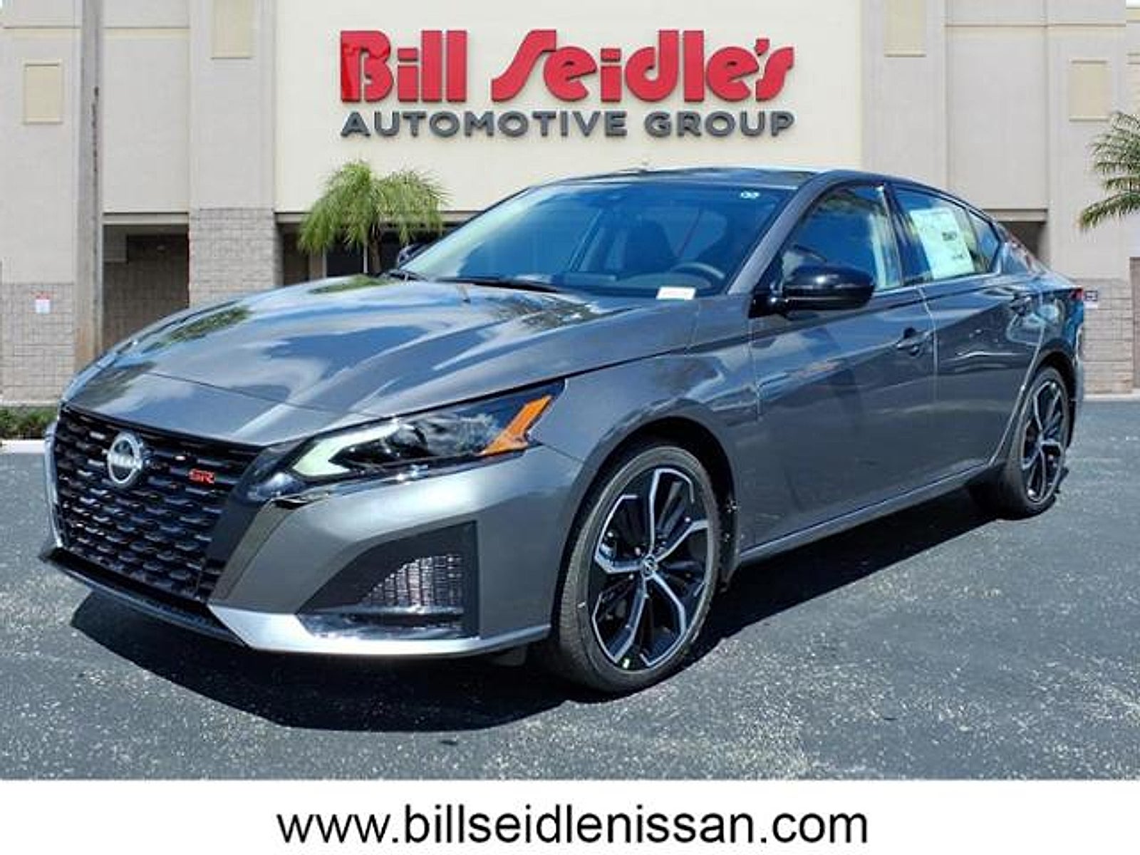 2025 Nissan Altima SR