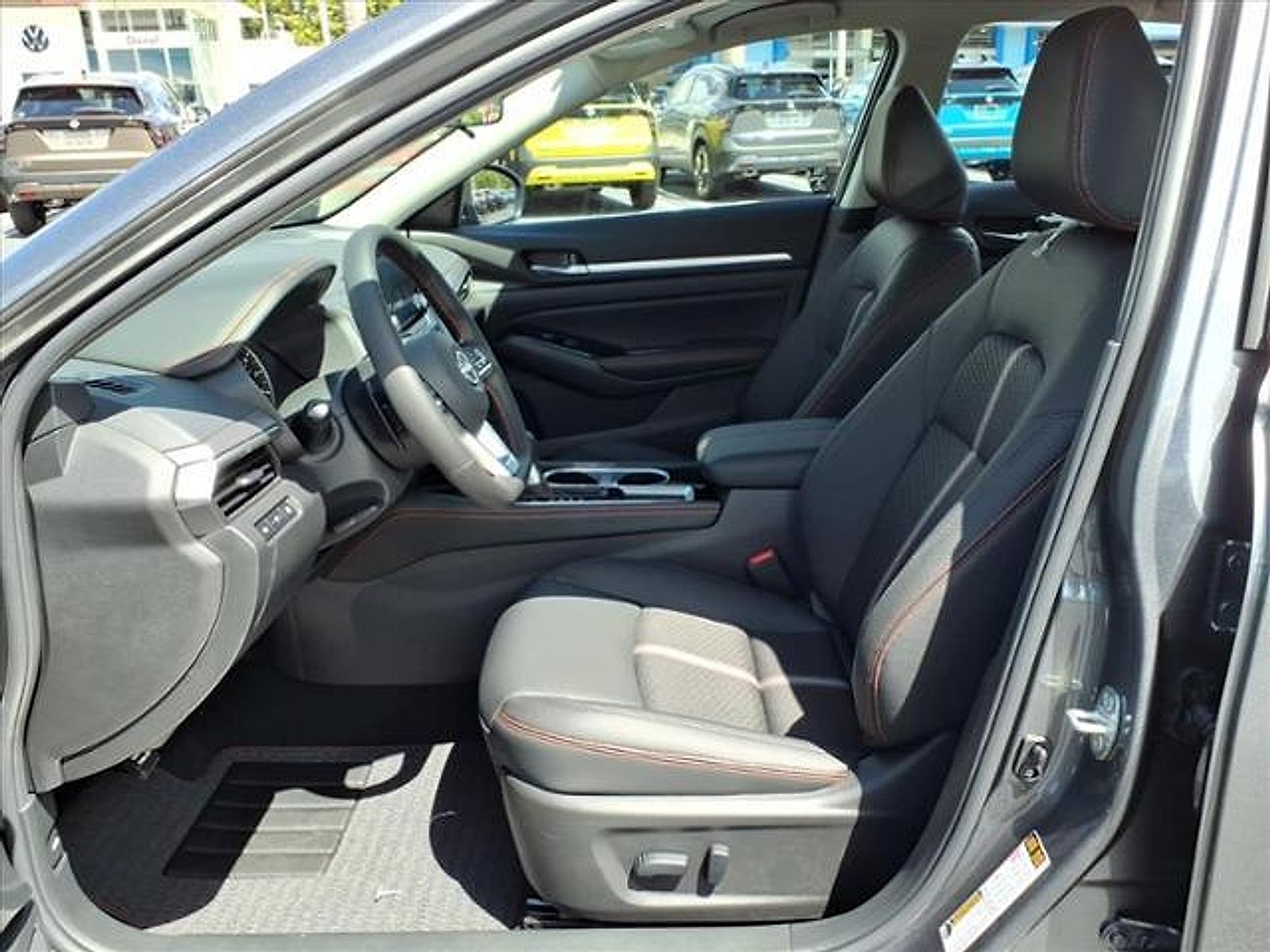 2025 Nissan Altima SR