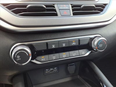 2025 Nissan Altima SR