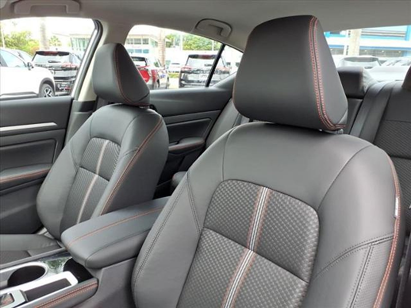 2025 Nissan Altima SR