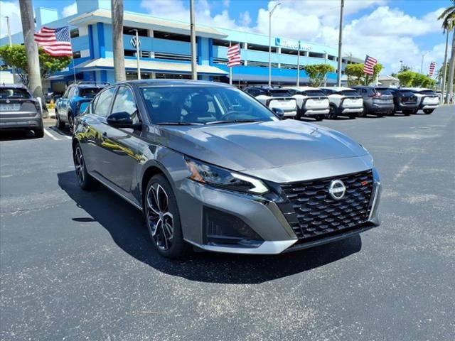 2025 Nissan Altima SR