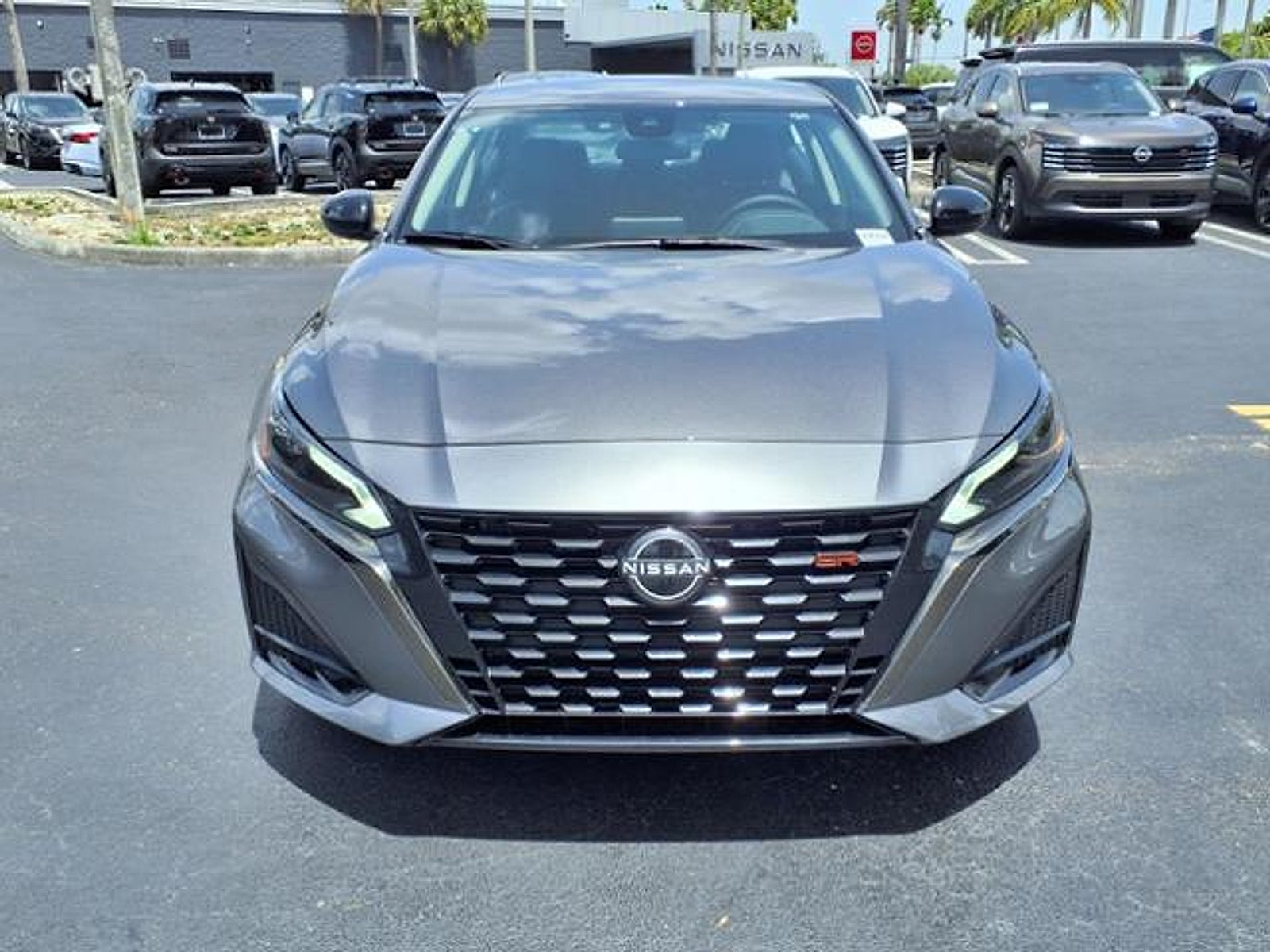 2025 Nissan Altima SR