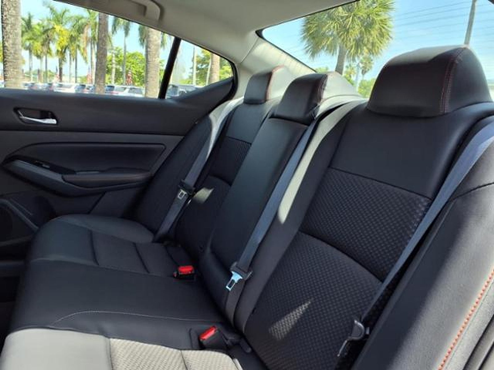 2025 Nissan Altima SR