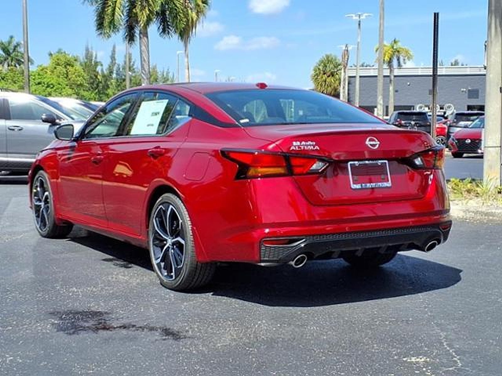 2025 Nissan Altima SR