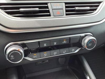 2025 Nissan Altima SR