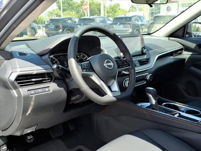 2025 Nissan Altima SR