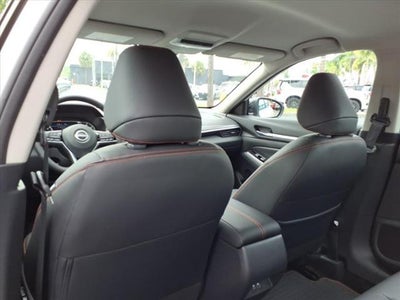 2025 Nissan Altima SR