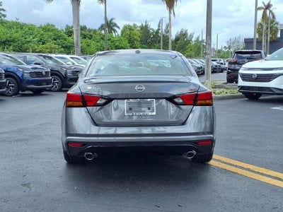 2025 Nissan Altima SR