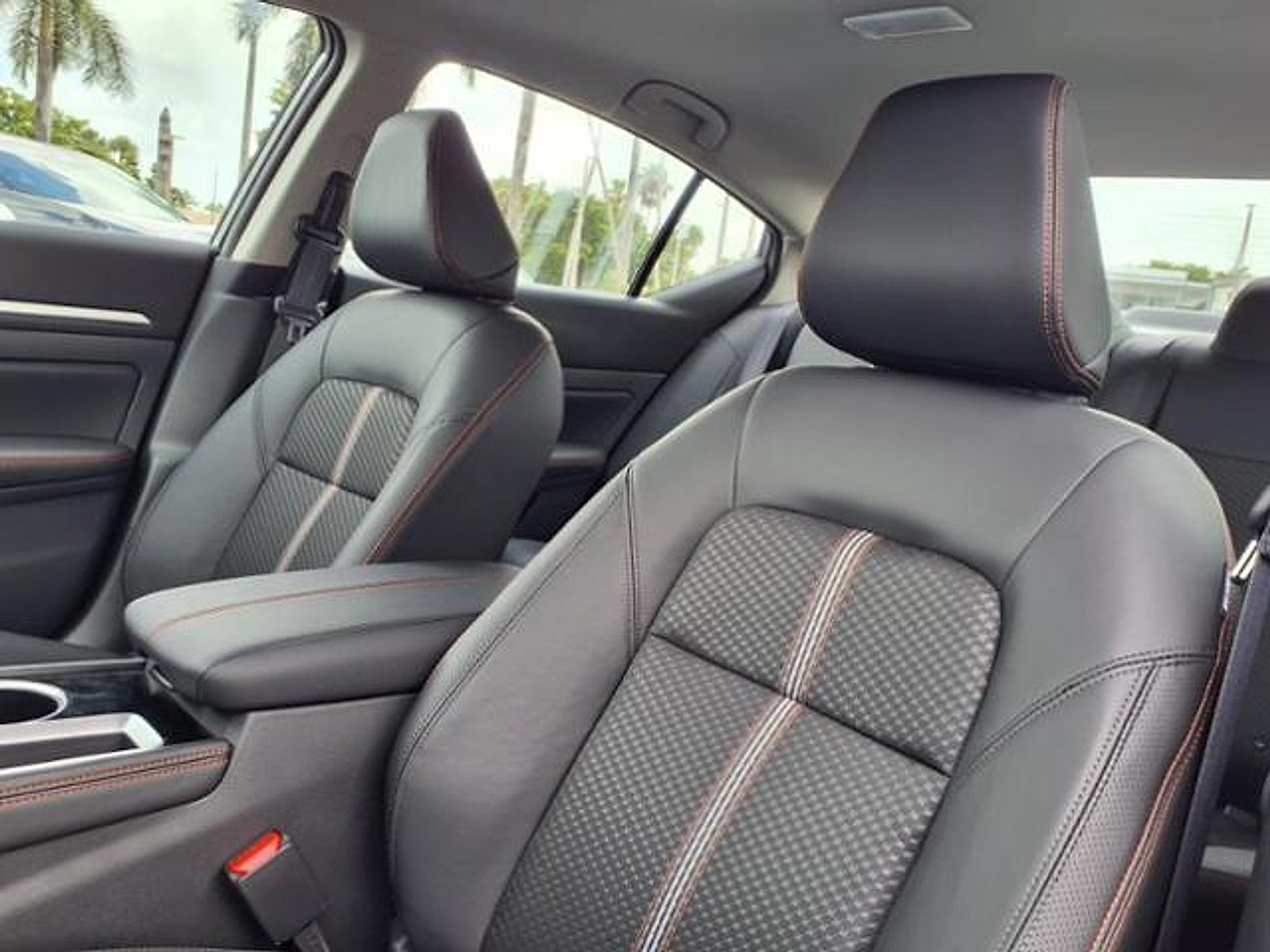 2025 Nissan Altima SR