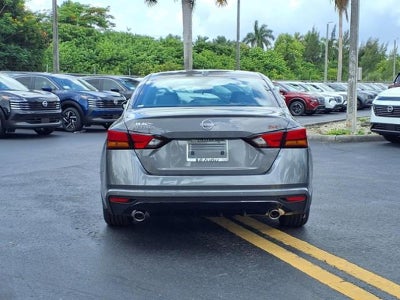 2025 Nissan Altima SR