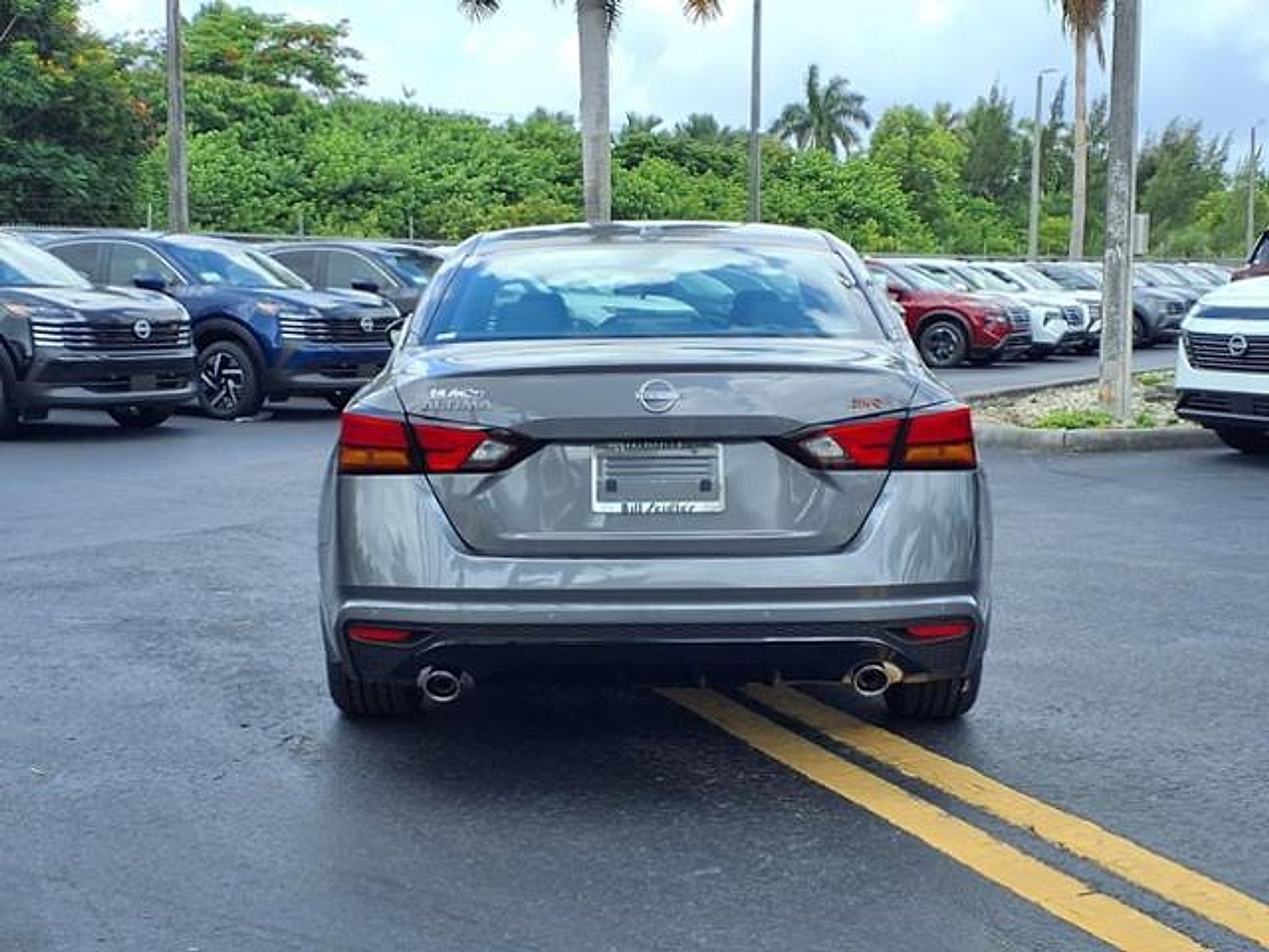 2025 Nissan Altima SR