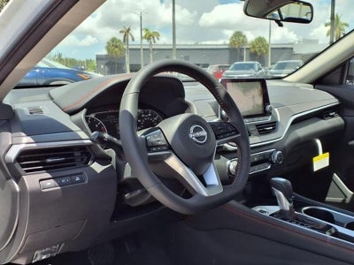 2025 Nissan Altima SR