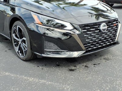 2025 Nissan Altima SR