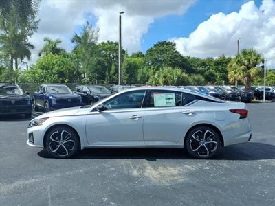 2025 Nissan Altima SR