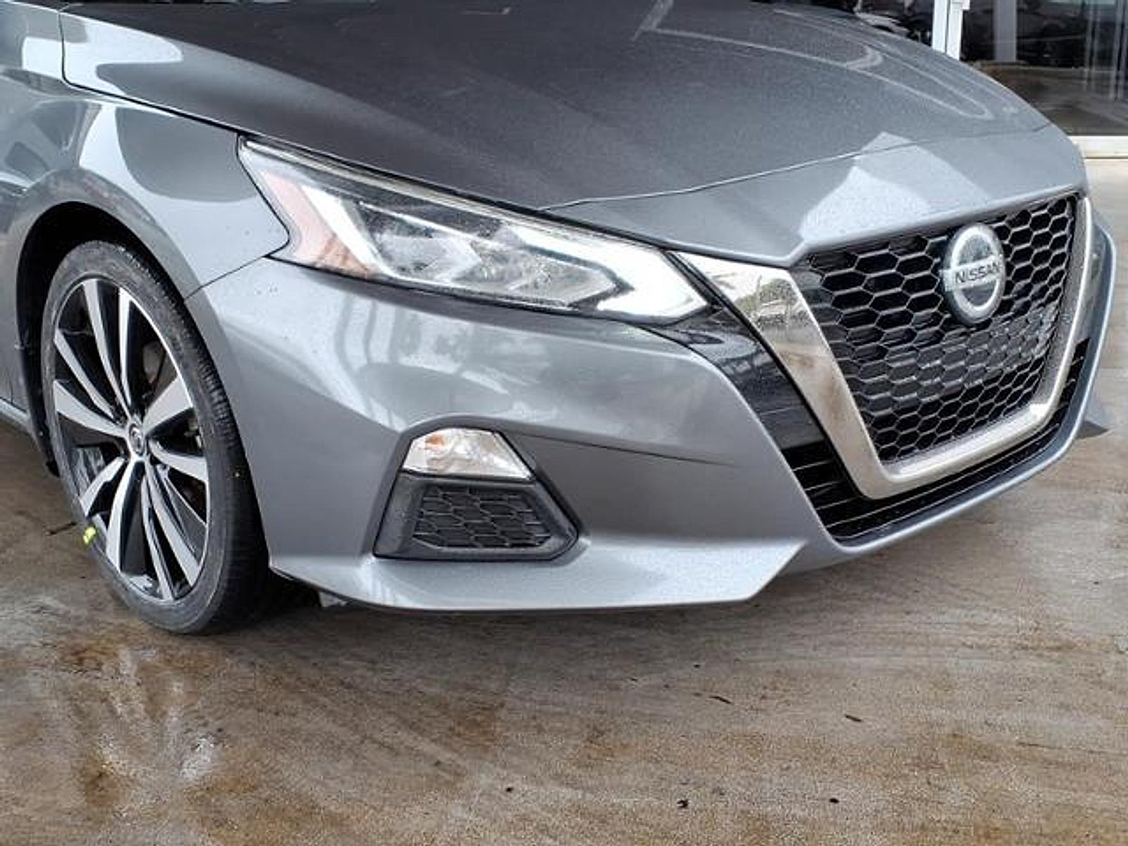 2021 Nissan Altima SR FWD