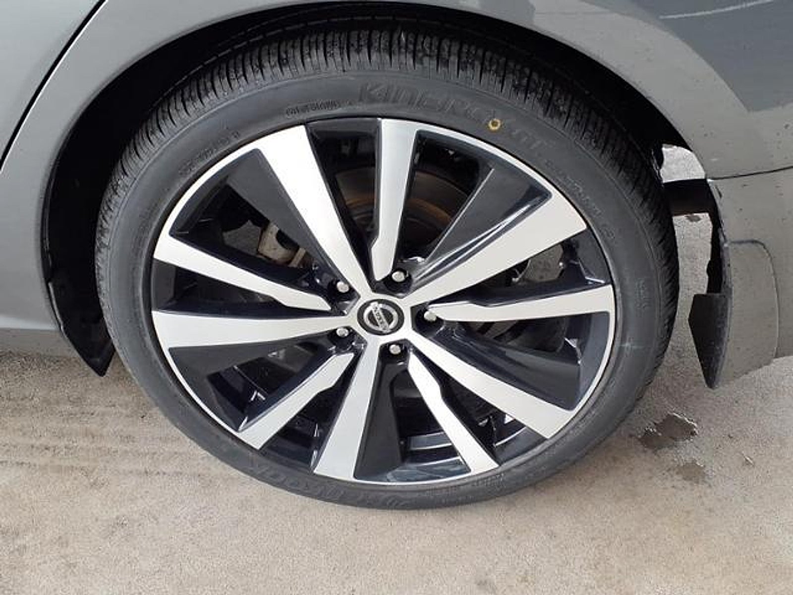 2021 Nissan Altima SR FWD