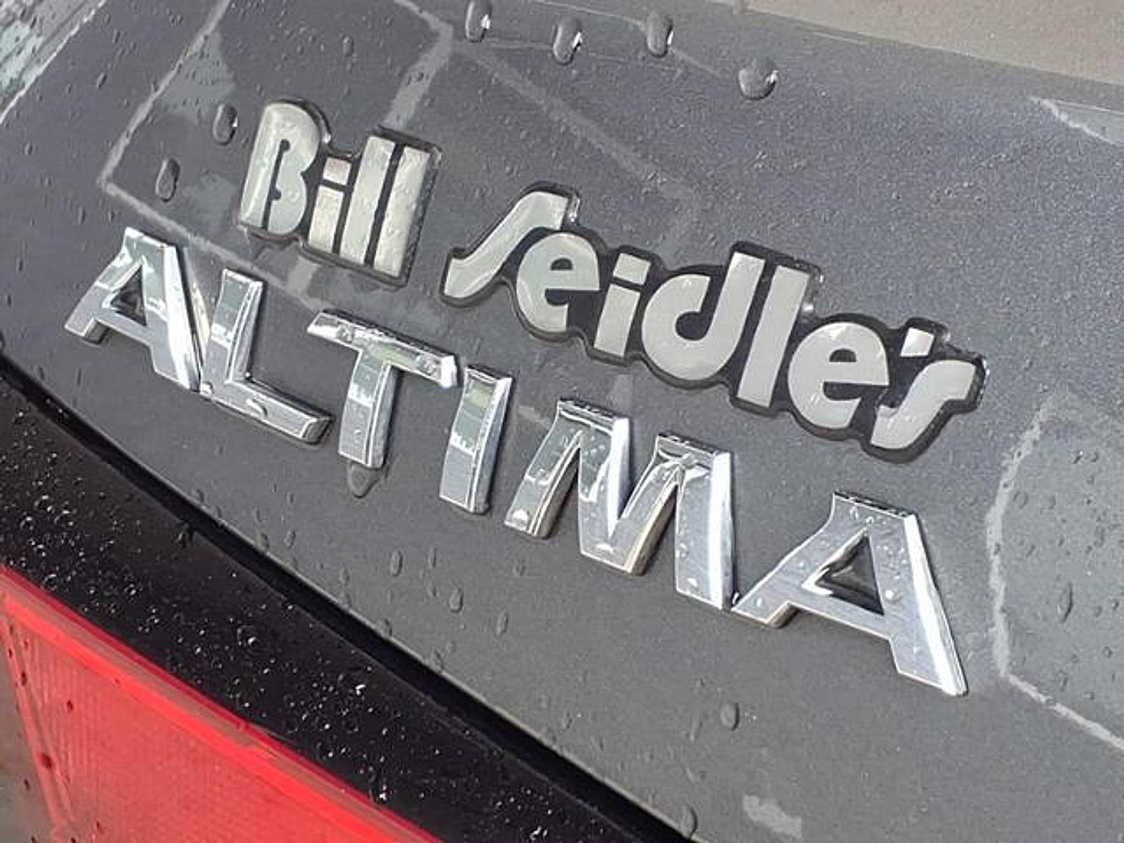 2021 Nissan Altima SR FWD