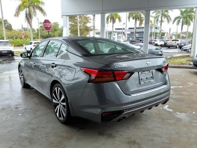 2021 Nissan Altima SR FWD