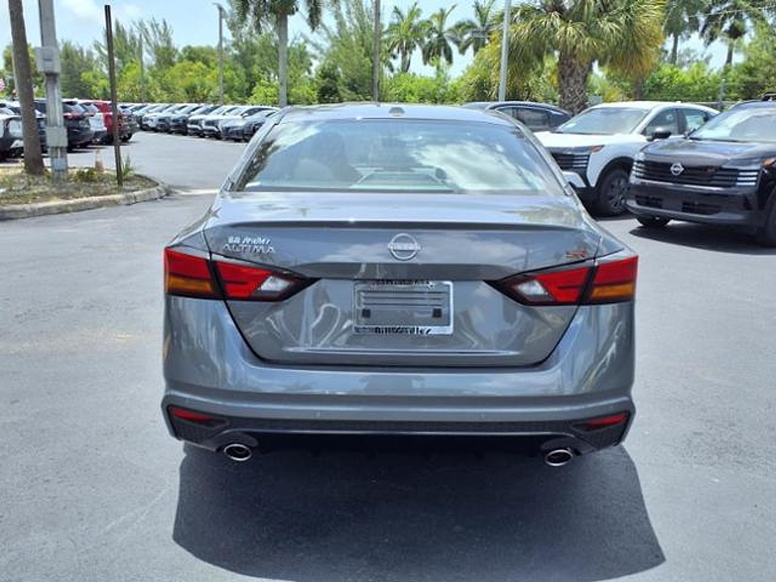 2025 Nissan Altima SR