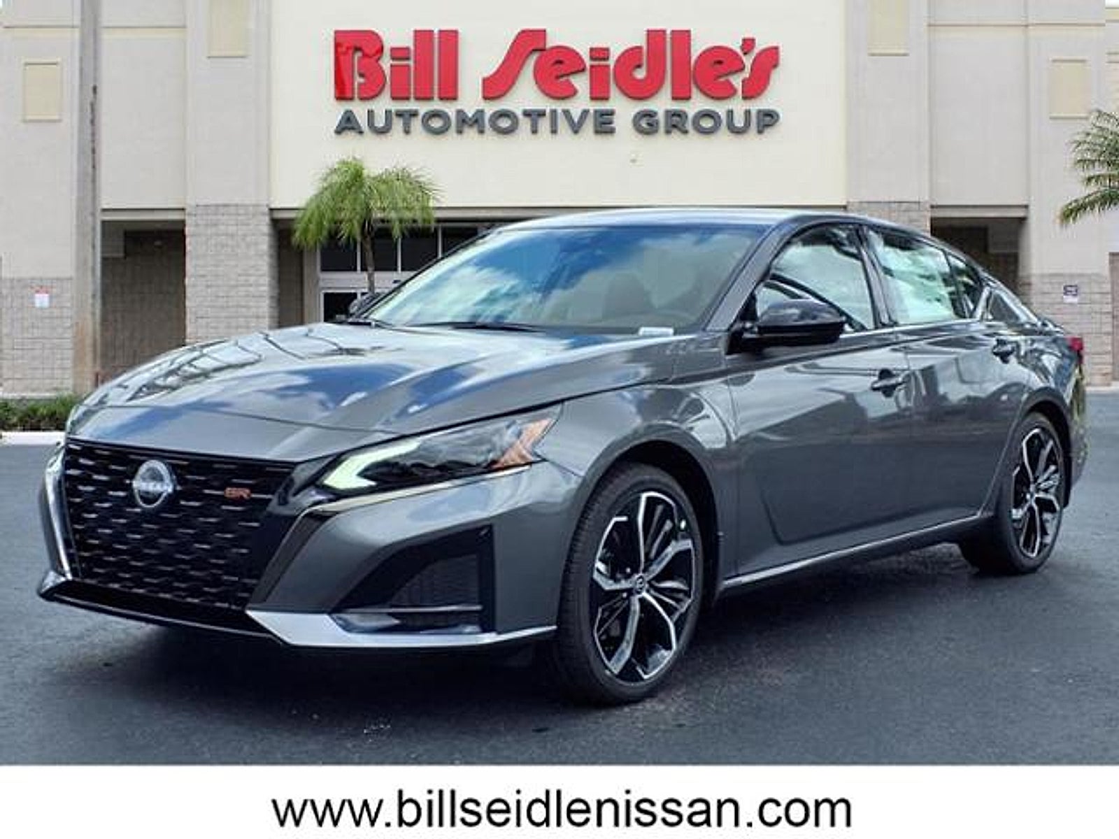 2025 Nissan Altima SR