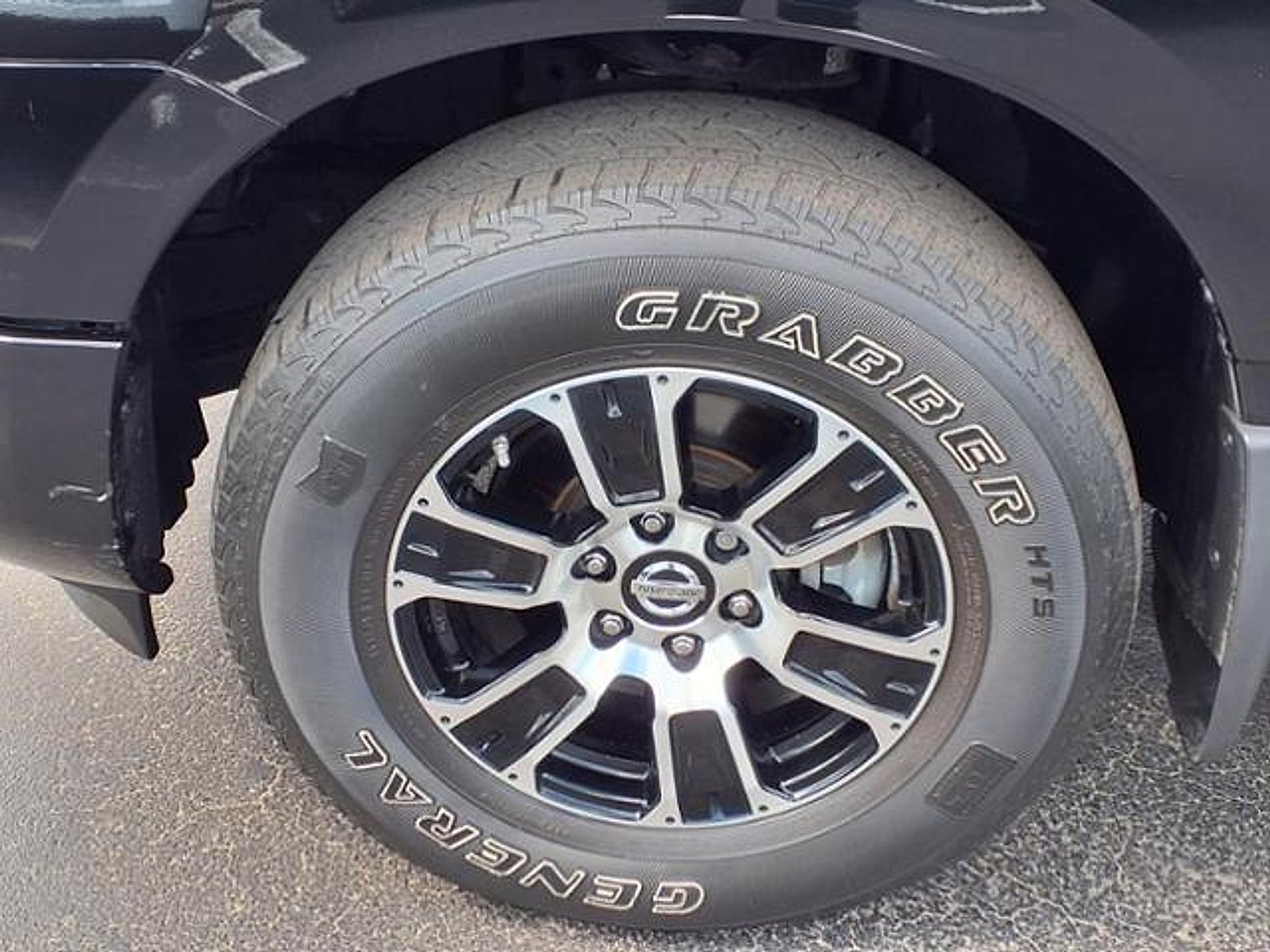 2021 Nissan Titan SV