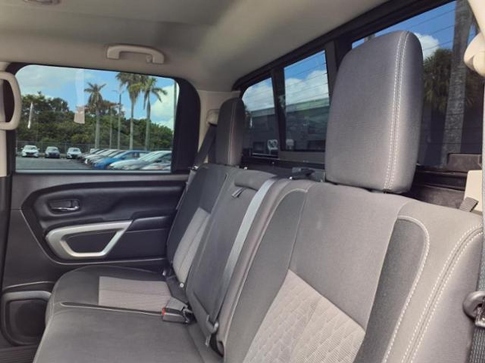 2021 Nissan Titan SV