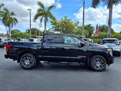 2021 Nissan Titan SV