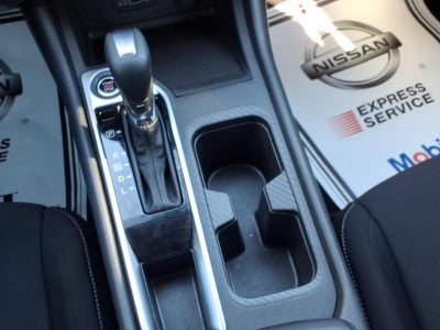 2022 Nissan Sentra SV Xtronic CVT