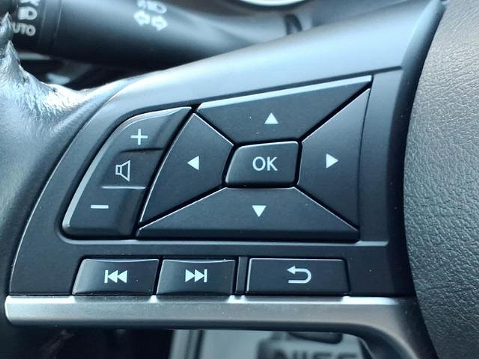 2022 Nissan Sentra SV Xtronic CVT