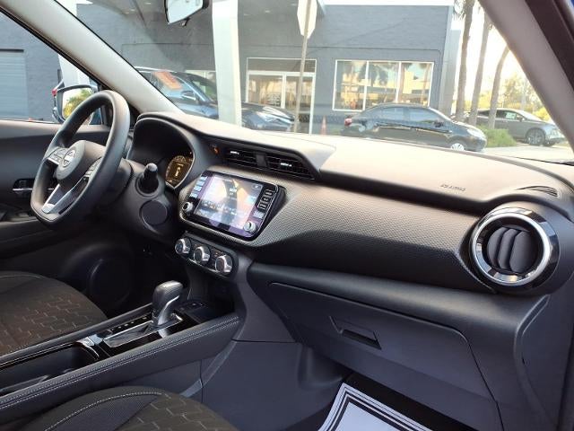 2024 Nissan Kicks SV Xtronic CVT