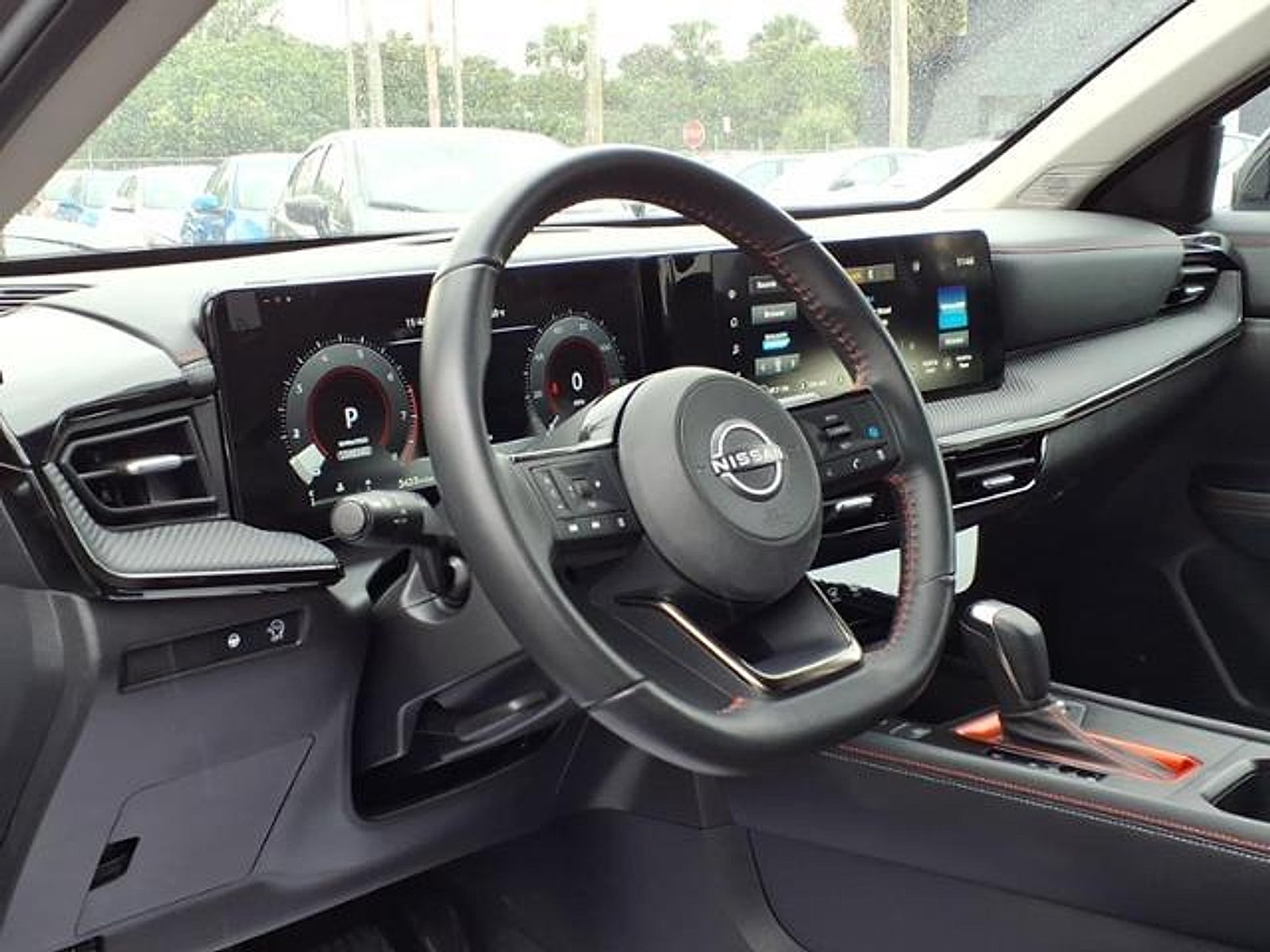 2025 Nissan Kicks SR FWD