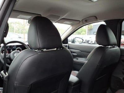 2025 Nissan Kicks SR FWD