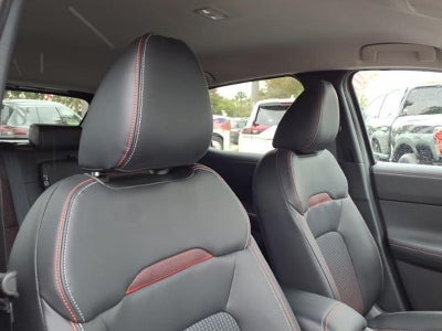 2025 Nissan Kicks SR FWD