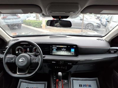 2025 Nissan Kicks SR FWD