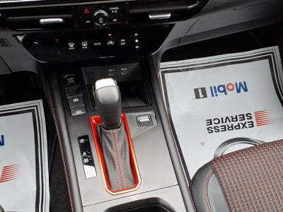 2025 Nissan Kicks SR FWD