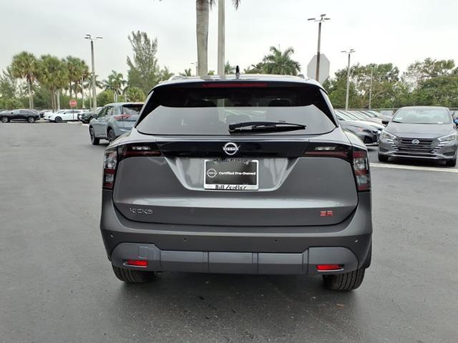 2025 Nissan Kicks SR FWD