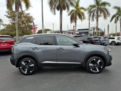 2025 Nissan Kicks SR FWD